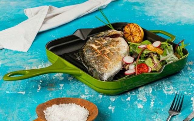 emailiran-chugunen-gril-tigan-hosse-3