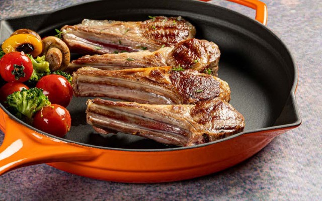 emailiran-chugunen-tigan-1